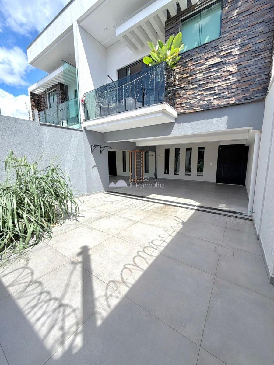 Casa, Planalto, 4 Quartos, 4 Vagas, 3 Suítes