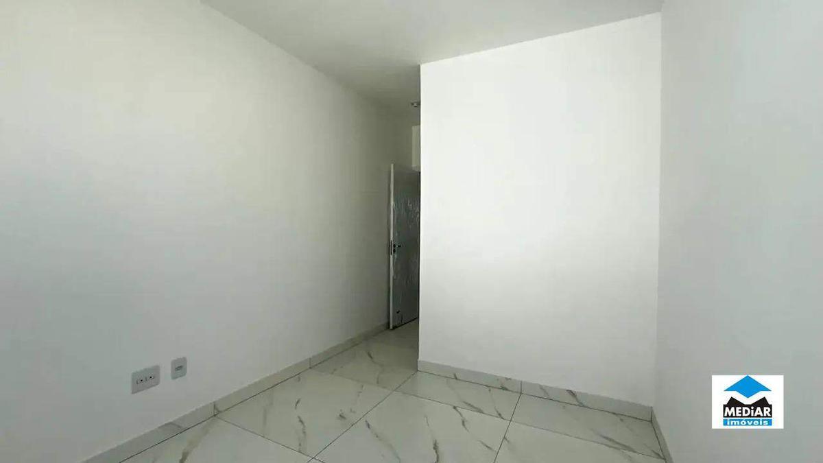 Casa, Santa Branca, 2 Quartos, 2 Vagas, 2 Suítes