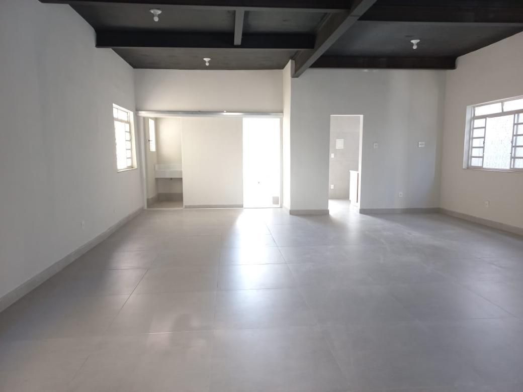 Casa Comercial, Prado, 1 Quarto, 1 Vaga