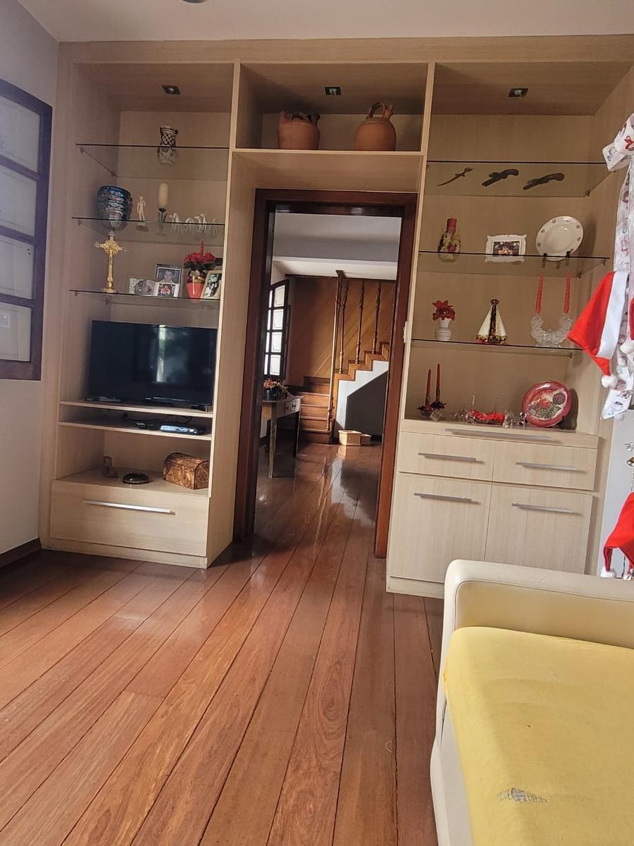 Casa, Caiçaras, 5 Quartos, 7 Vagas, 1 Suíte