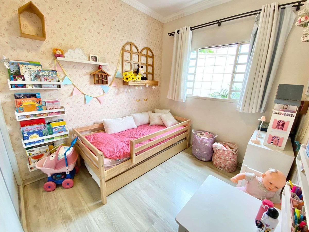 Casa, Trevo, 3 Quartos, 2 Vagas, 1 Suíte