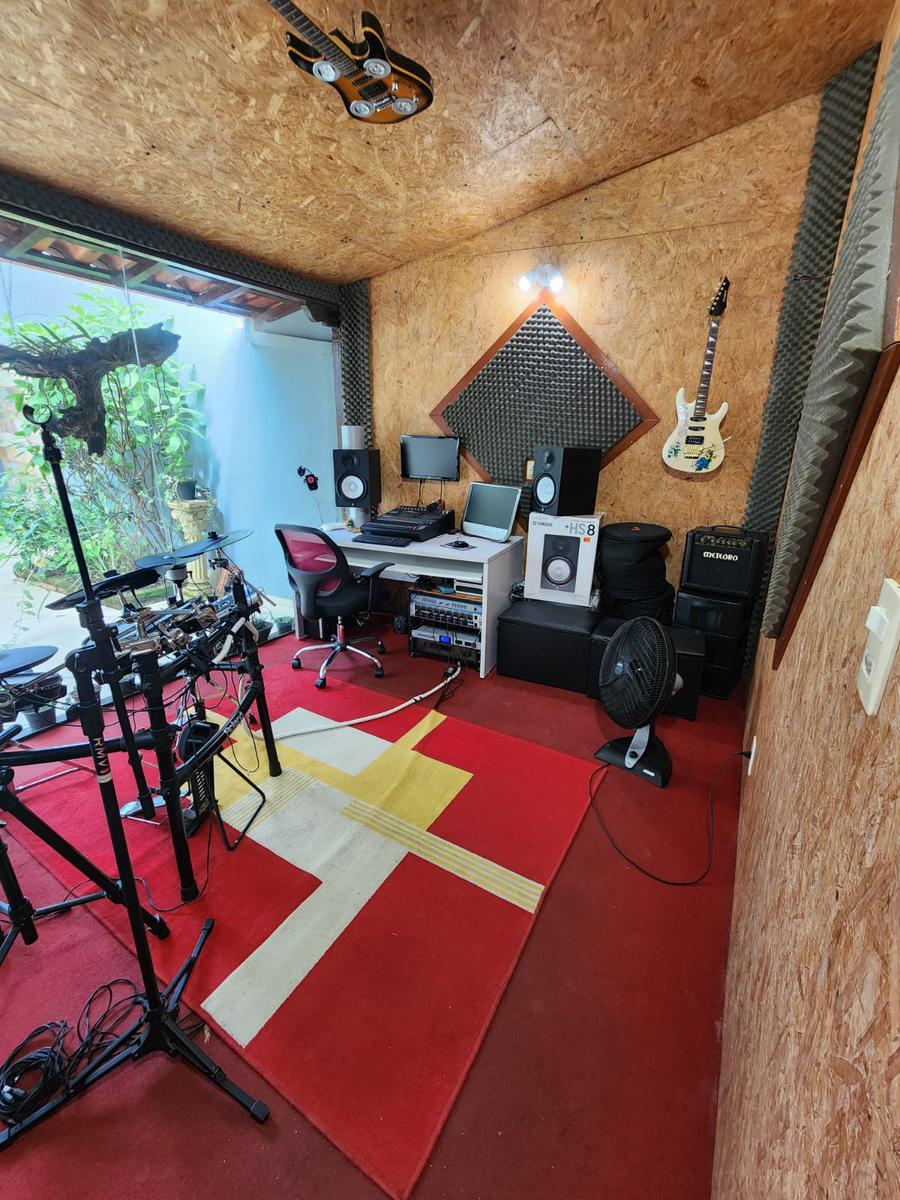 Casa, Arvoredo, 2 Quartos, 2 Vagas, 1 Suíte