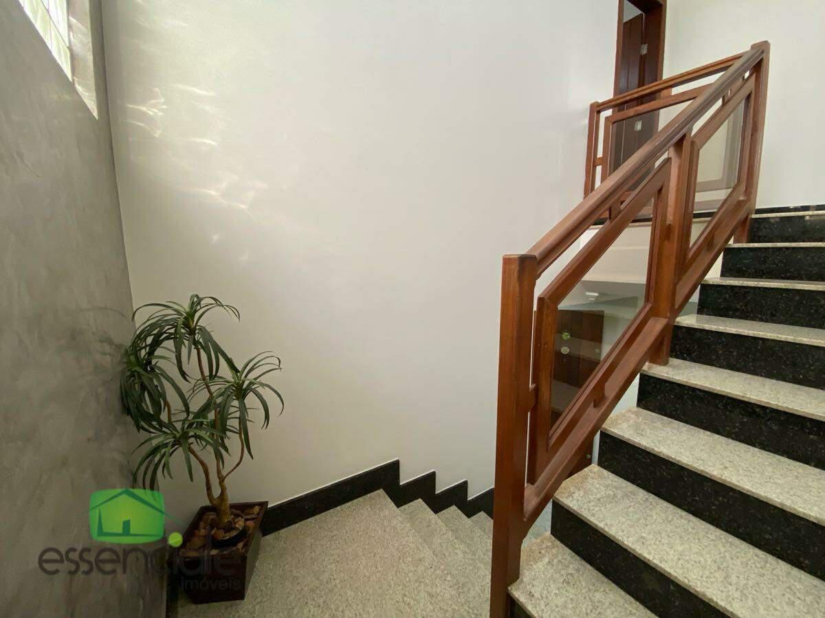Casa, Conjunto Água Branca, 3 Quartos, 4 Vagas, 1 Suíte