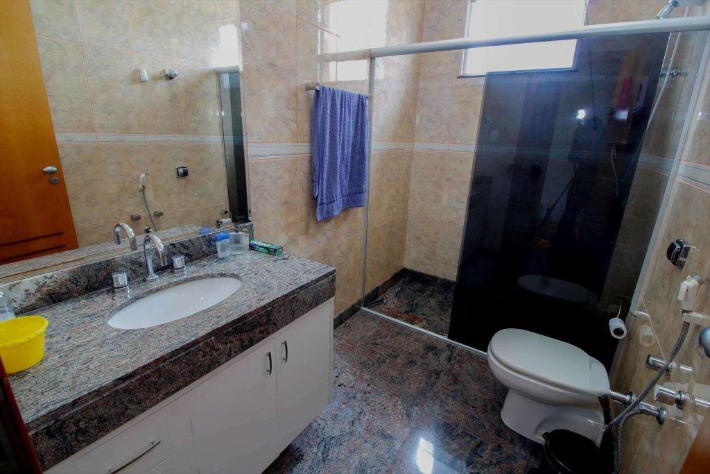 Casa, Fernão Dias, 5 Quartos, 9 Vagas, 5 Suítes