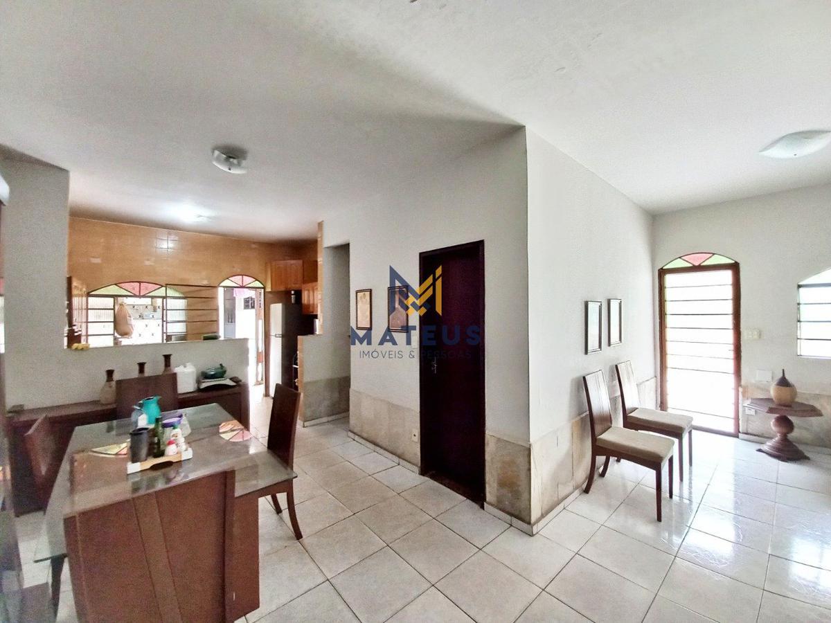 Casa, Minas Brasil, 2 Quartos, 1 Vaga