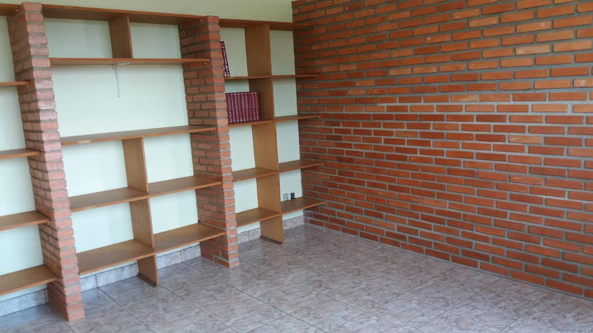 Casa, Braúnas, 6 Quartos, 4 Vagas, 2 Suítes