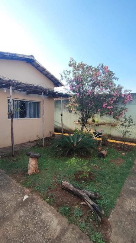 Casa, Fernão Dias, 3 Quartos, 5 Vagas, 1 Suíte