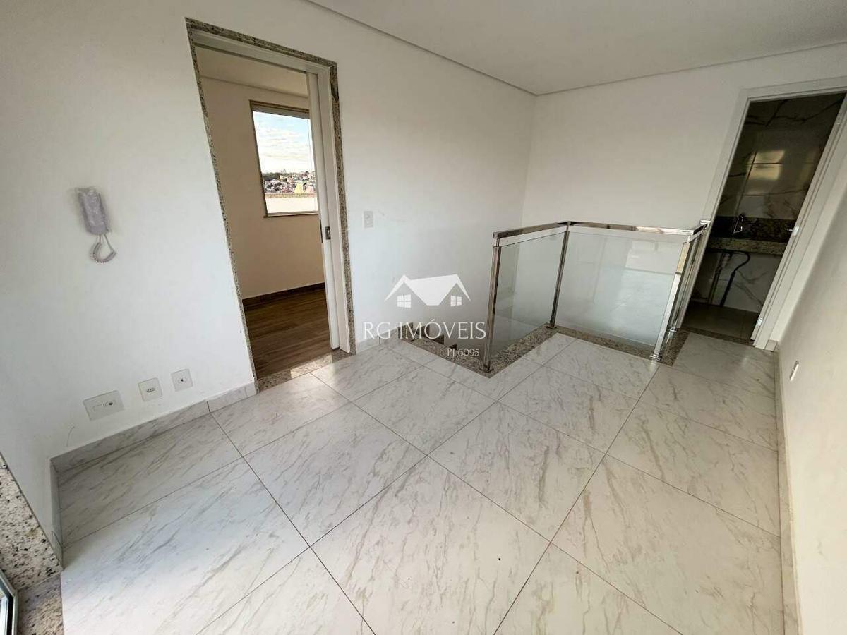 Cobertura, Barreiro, 3 Quartos, 2 Vagas, 1 Suíte