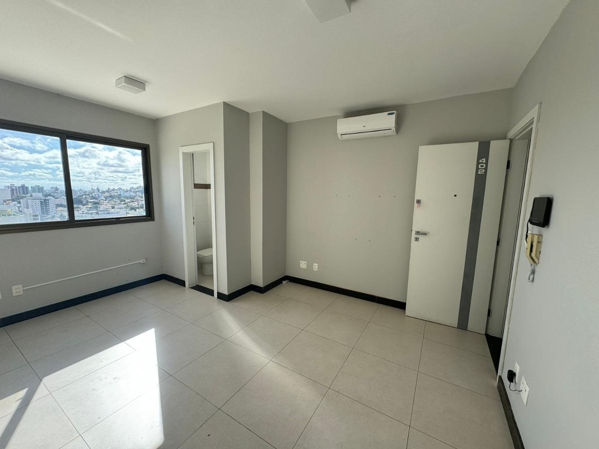 Prédio, Castelo, 0 Quarto, 3 Vagas