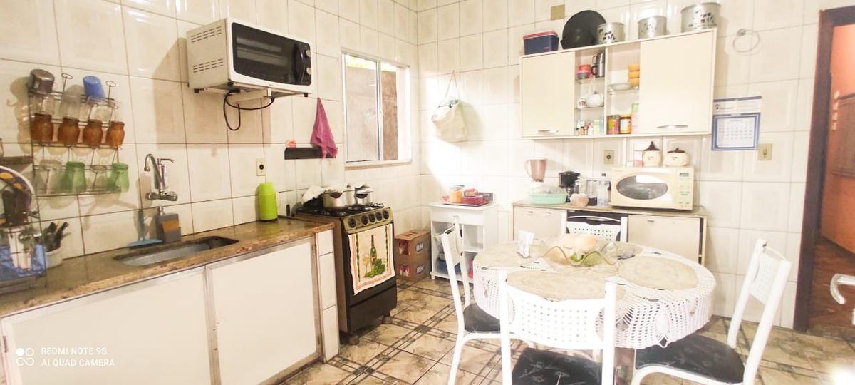 Casa, Santa Terezinha, 6 Quartos, 3 Vagas, 1 Suíte
