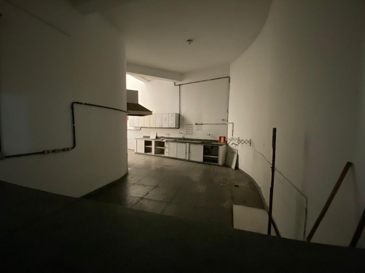 Prédio, Horto, 0 Quarto, 4 Vagas
