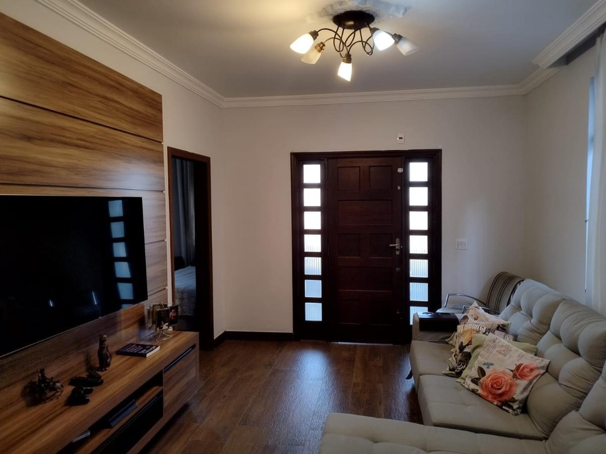 Casa, Colégio Batista, 3 Quartos, 2 Vagas, 1 Suíte