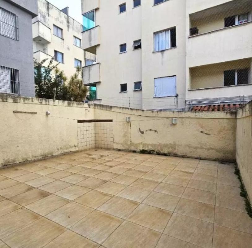 Casa, Castelo, 3 Quartos, 3 Vagas, 2 Suítes