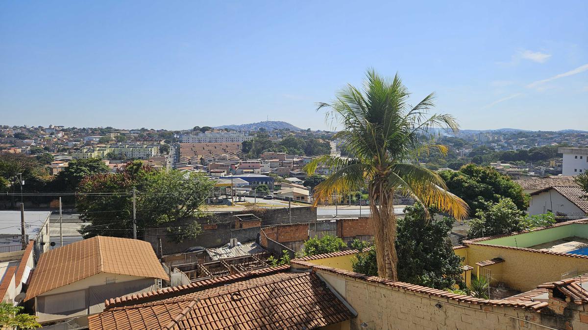 Casa, Planalto, 4 Quartos, 3 Vagas, 1 Suíte