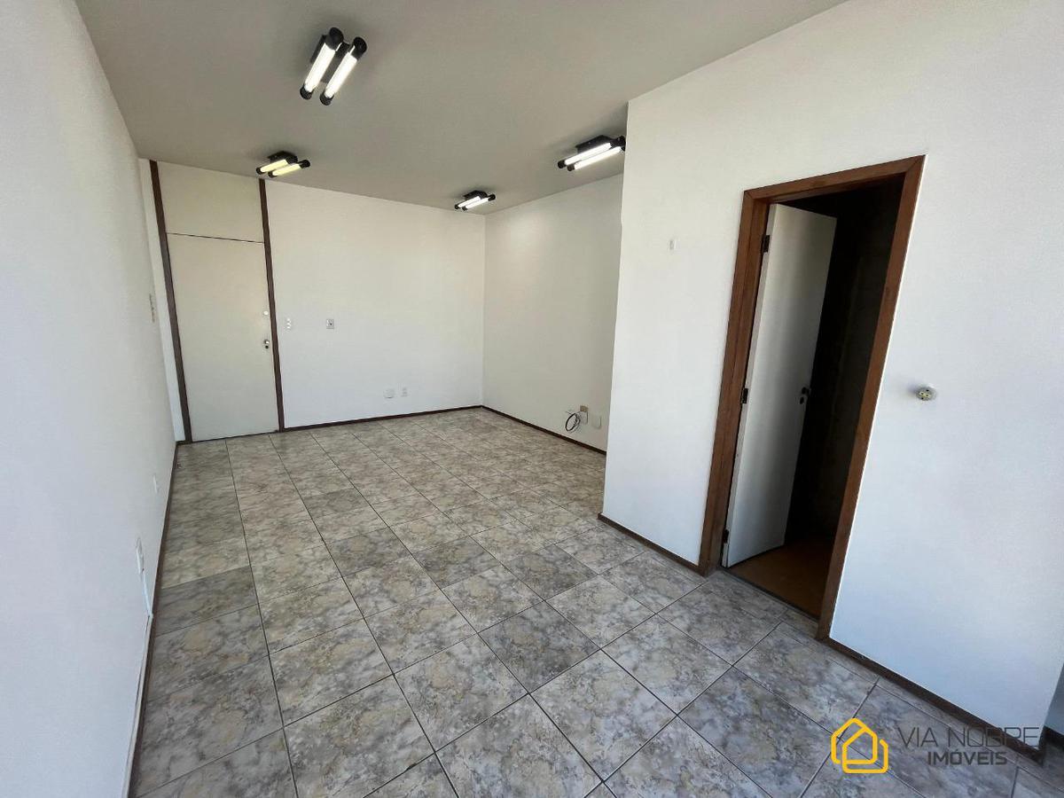 Sala, Luxemburgo, 1 Vaga