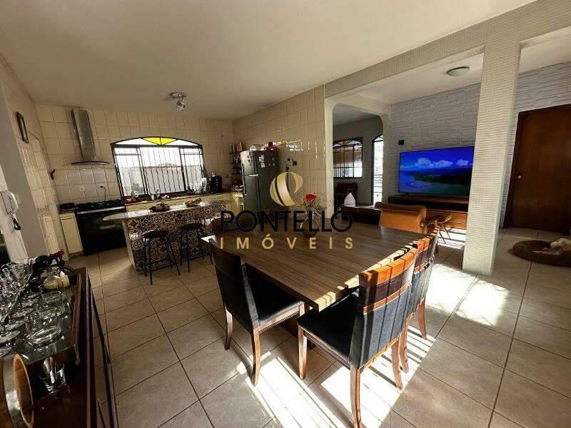 Casa, Nova Granada, 5 Quartos, 6 Vagas, 1 Suíte