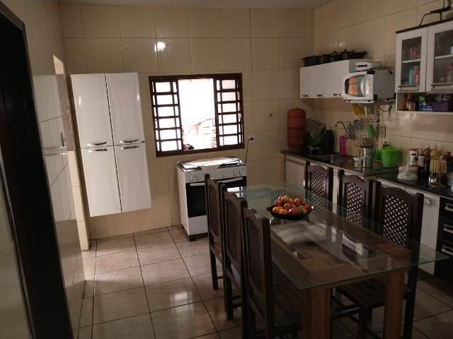 Casa, Santa Terezinha, 3 Quartos, 4 Vagas, 1 Suíte