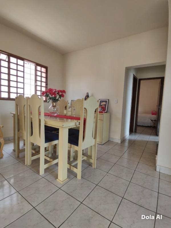 Casa, Barreiro, 4 Quartos, 8 Vagas, 1 Suíte