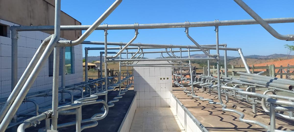 Fazenda, Centro, 4 Quartos, 2 Vagas, 1 Suíte