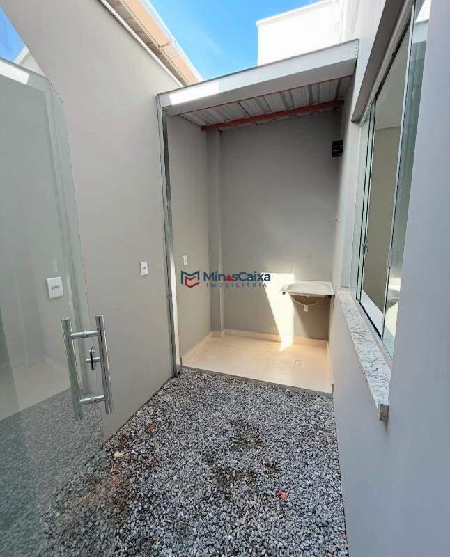 Casa, Córrego Novo, 3 Quartos, 2 Vagas, 1 Suíte