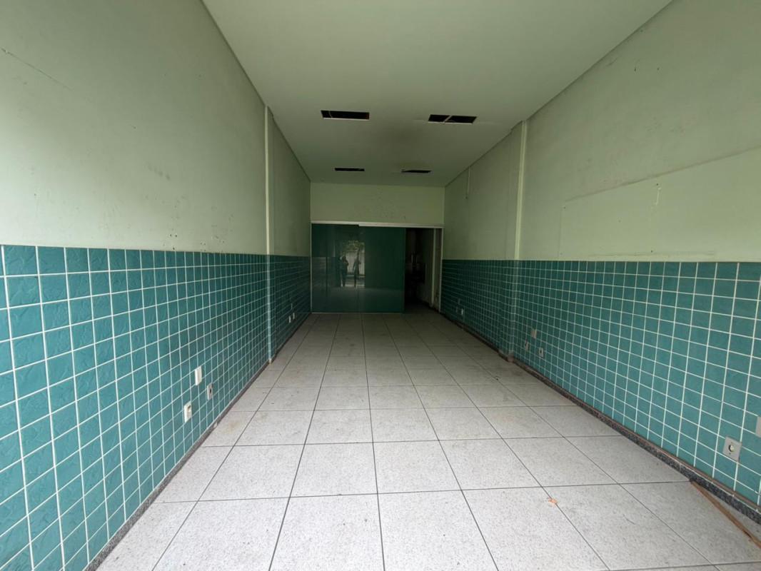 Andar, Santa Branca, 0 Quarto, 0 Vaga