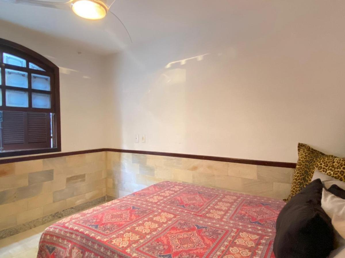 Casa, Itapoã, 6 Quartos, 3 Vagas, 1 Suíte