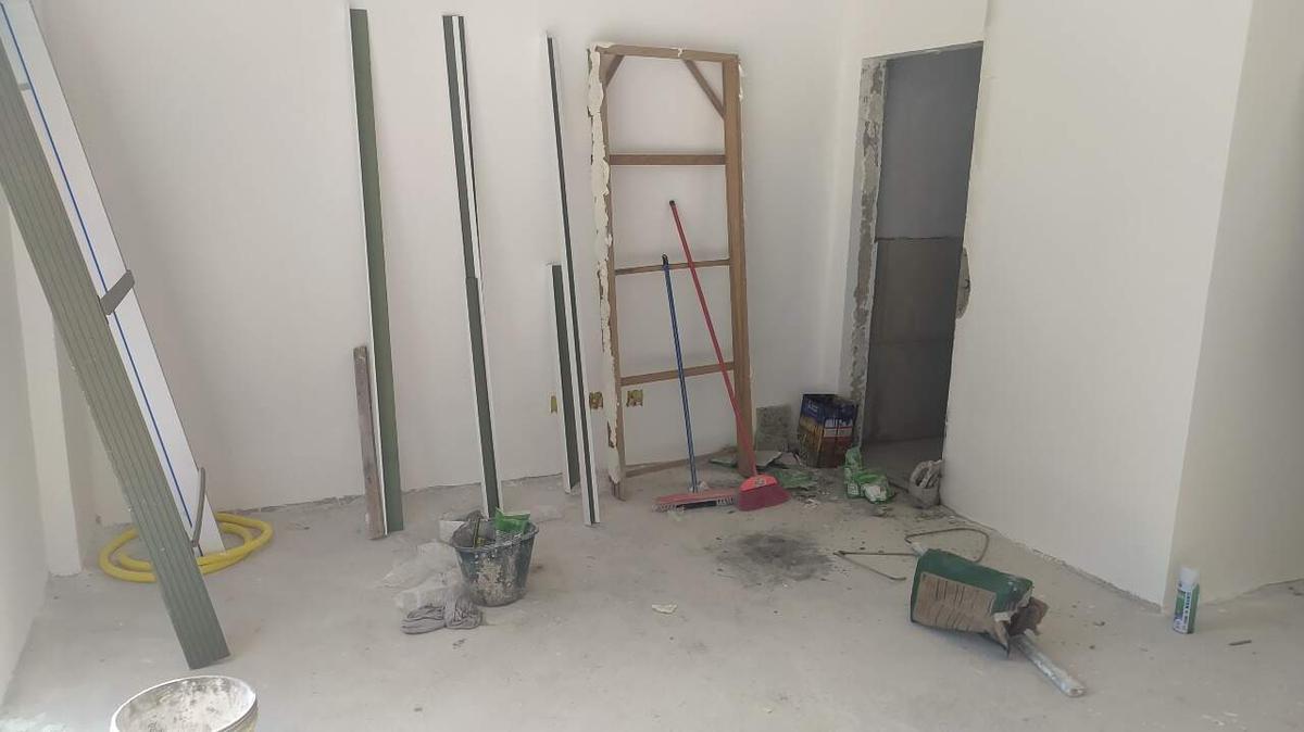 Loja, Estoril, 1 Vaga