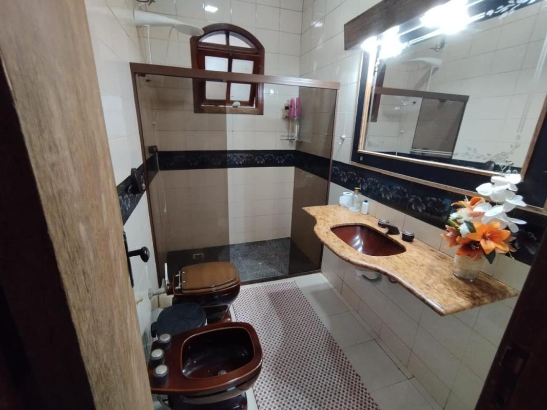 Casa, Castelo, 3 Quartos, 4 Vagas, 1 Suíte