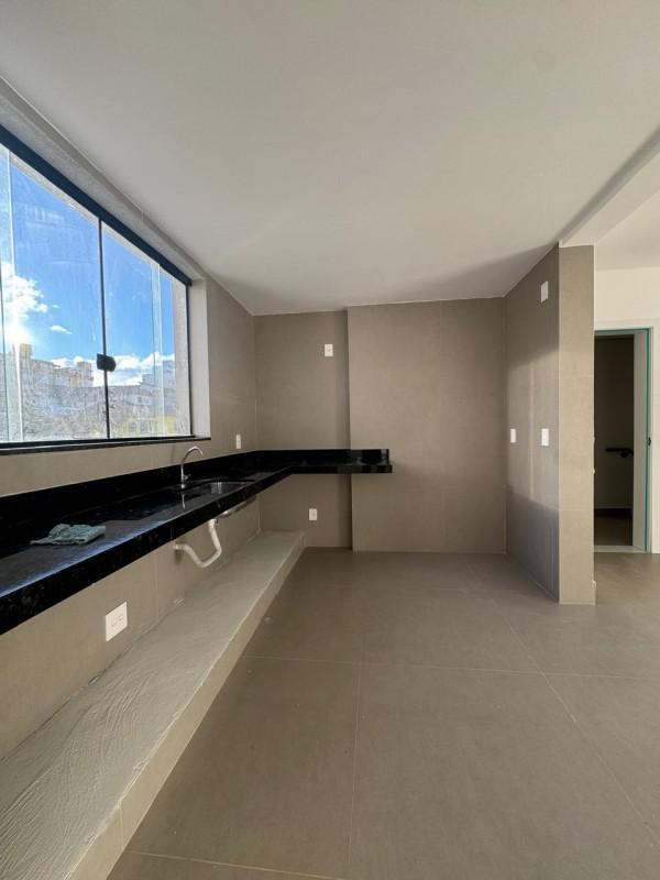 Apartamento, Sagrada Família, 3 Quartos, 2 Vagas, 1 Suíte