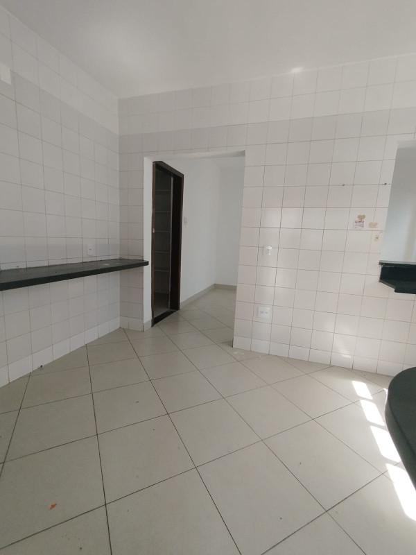 Casa, Santa Cruz, 5 Quartos, 1 Vaga, 1 Suíte
