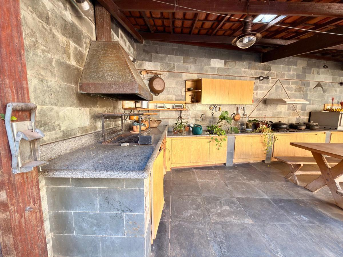 Casa, Bandeirantes (pampulha), 5 Quartos, 10 Vagas, 4 Suítes