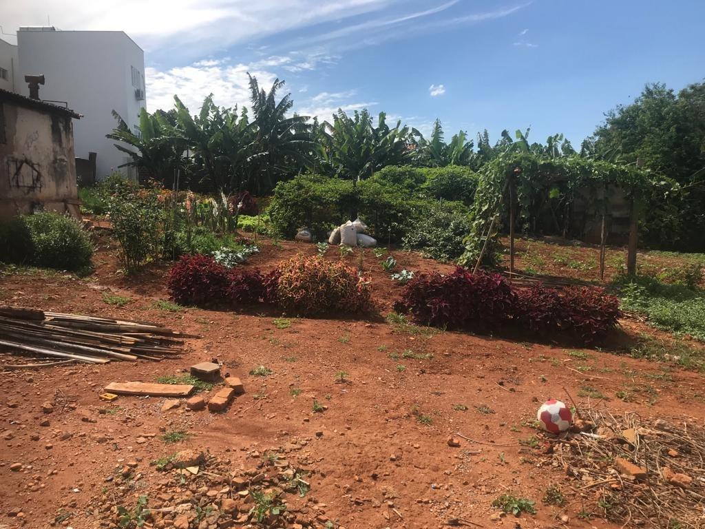 Lote, Centro, 0 Quarto, 0 Vaga