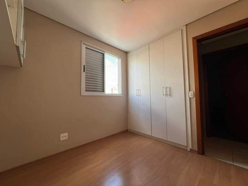 Apartamento, Floresta, 3 Quartos, 2 Vagas, 1 Suíte