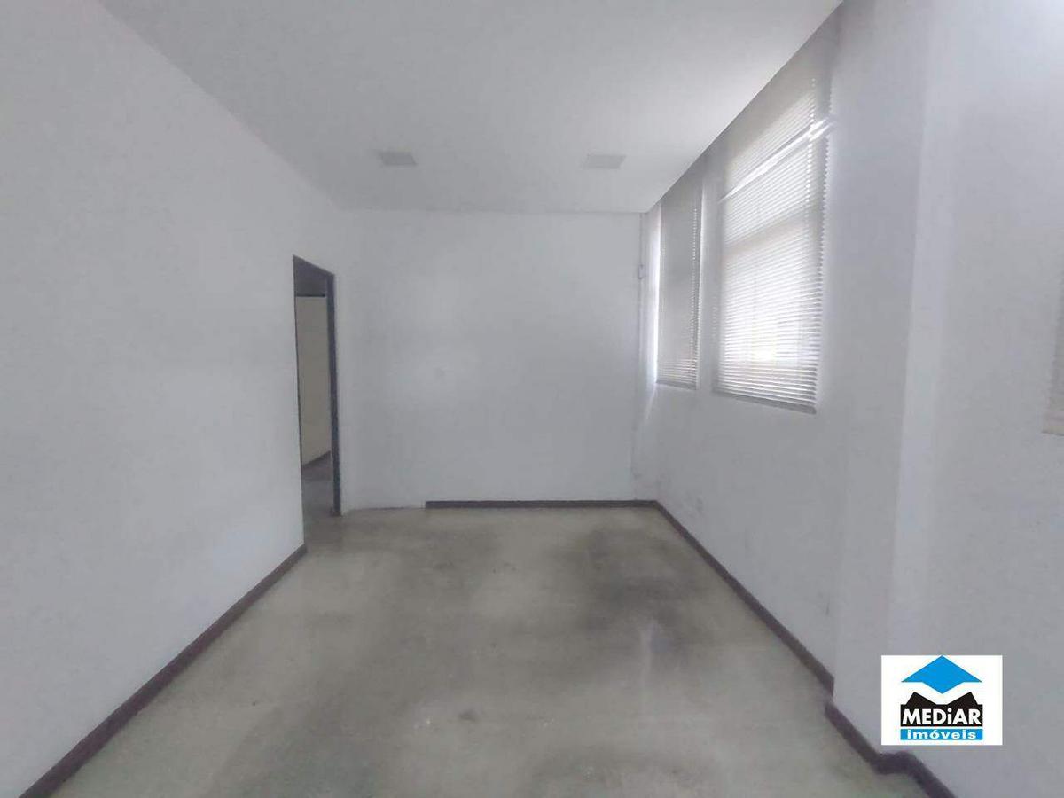 Prédio, Santa Teresa, 1 Quarto, 3 Vagas