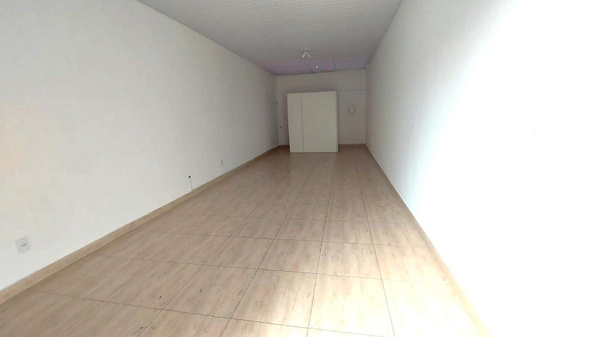 Andar, Serrano, 0 Quarto, 0 Vaga