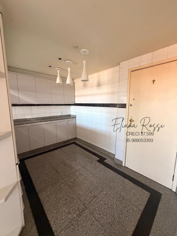 Apartamento, Centro, 4 Quartos, 2 Vagas, 1 Suíte