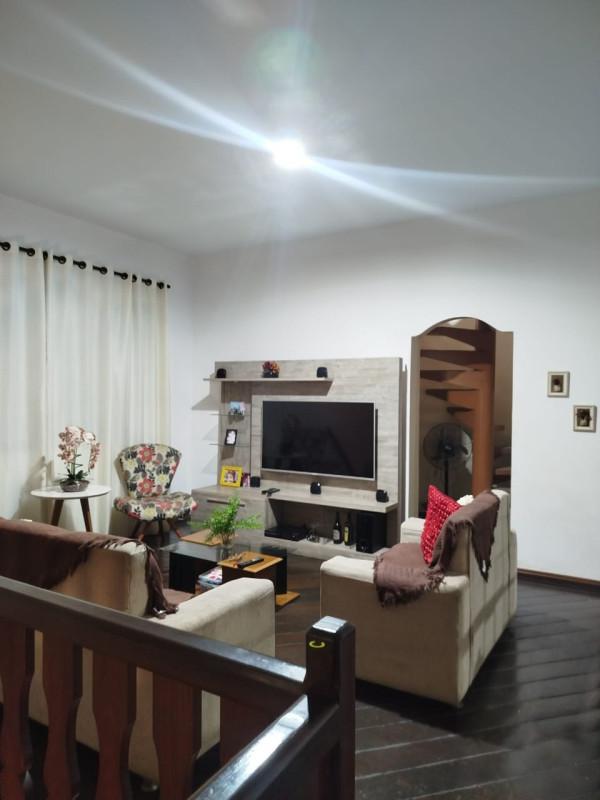 Casa, Jardim Riacho das Pedras, 4 Quartos, 10 Vagas, 1 Suíte