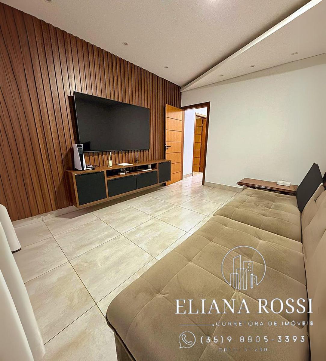 Casa, Centro, 3 Quartos, 2 Vagas, 1 Suíte