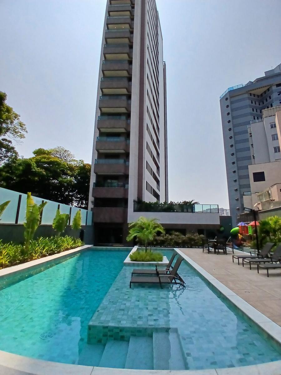 Apartamento, Funcionários, 3 Quartos