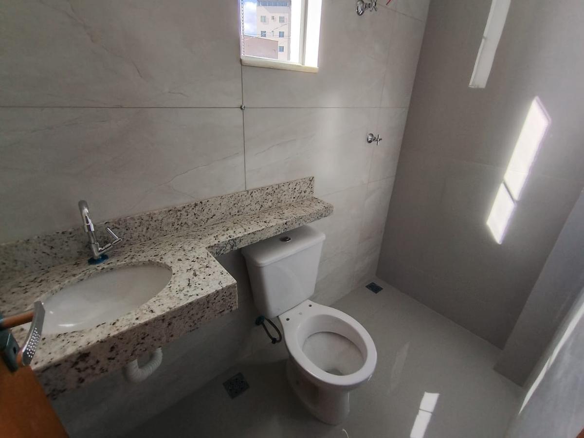 Casa, Piratininga (venda Nova), 2 Quartos, 1 Vaga, 2 Suítes