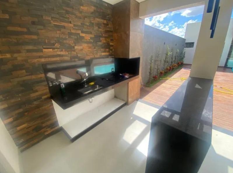 Casa, Montreal, 3 Quartos, 4 Vagas, 3 Suítes