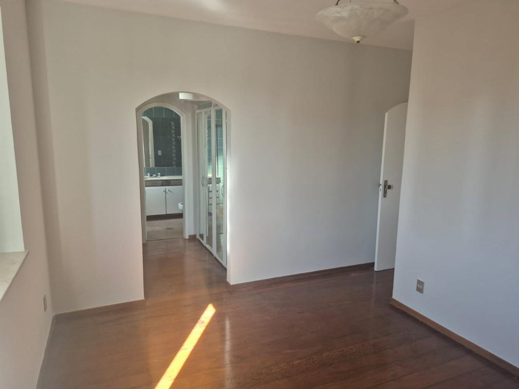 Apartamento, Cruzeiro, 4 Quartos, 3 Vagas, 1 Suíte