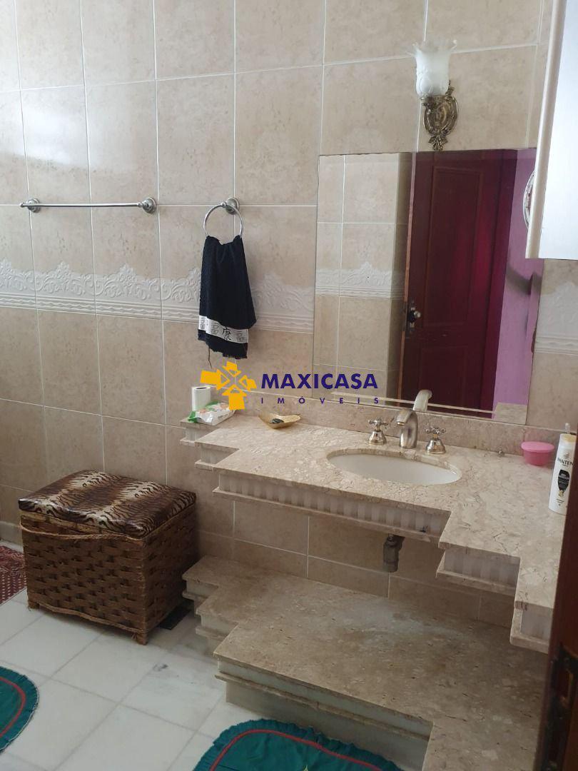 Casa, São Luiz (pampulha), 4 Quartos, 3 Vagas, 2 Suítes