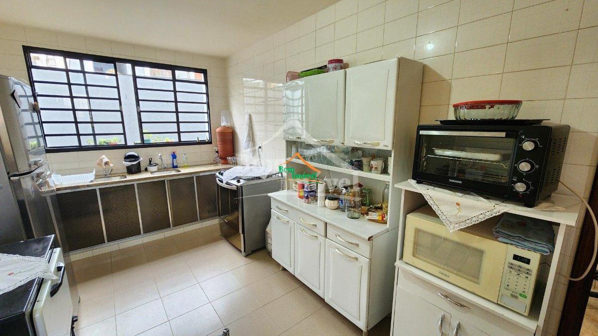 Casa, Centro, 2 Quartos, 1 Vaga, 1 Suíte