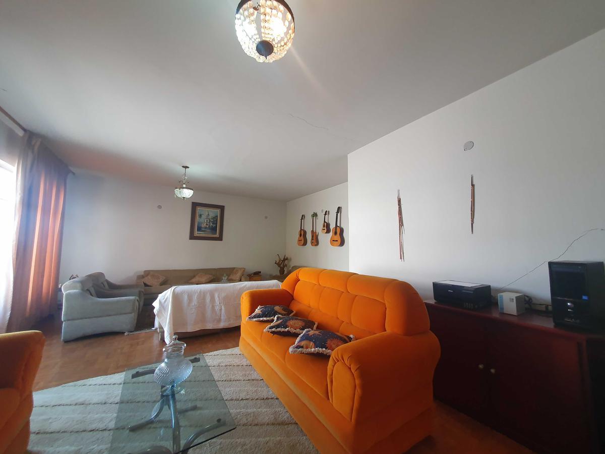 Casa, Barroca, 3 Quartos, 12 Vagas, 1 Suíte