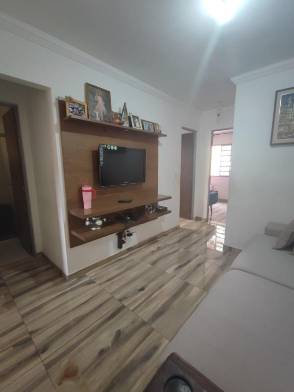 Casa, Industrial, 3 Quartos, 2 Vagas, 1 Suíte