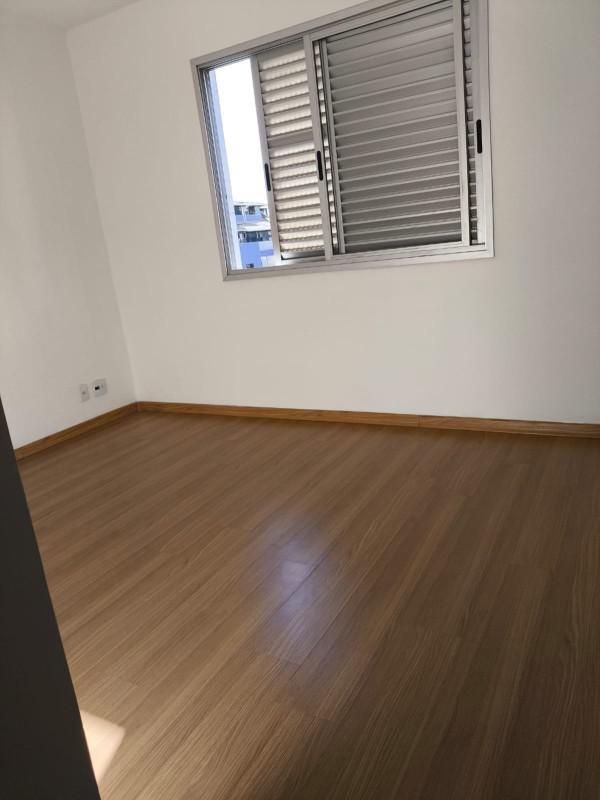 Apartamento, Barreiro, 3 Quartos, 2 Vagas, 1 Suíte