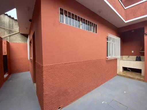 Casa, Centro, 3 Quartos, 2 Vagas, 1 Suíte