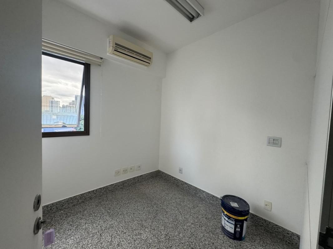 Sala, Savassi, 0 Quarto, 2 Vagas