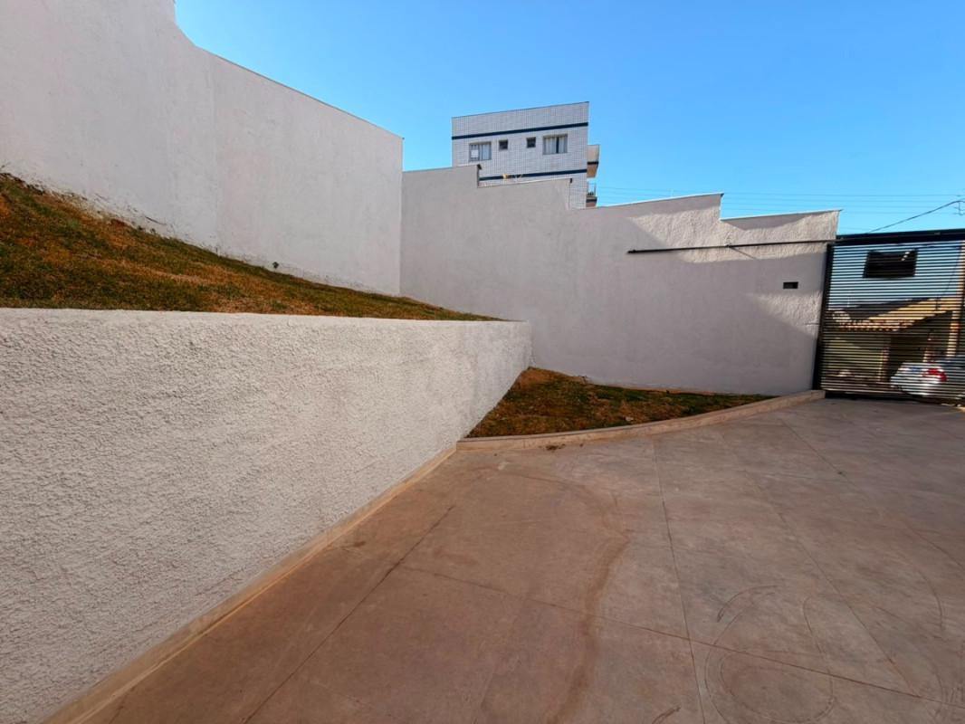 Casa, Manacás, 3 Quartos, 2 Vagas, 1 Suíte